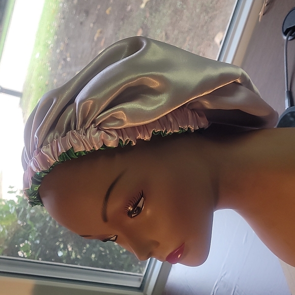 Satin reversabel hair bonnet - Picture 5 of 8